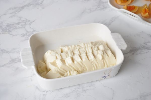 黄金皮蛋拌豆腐