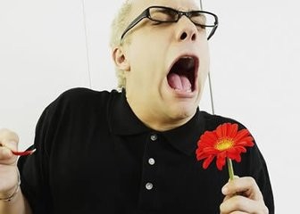 人类的打喷嚏到底这么一回事