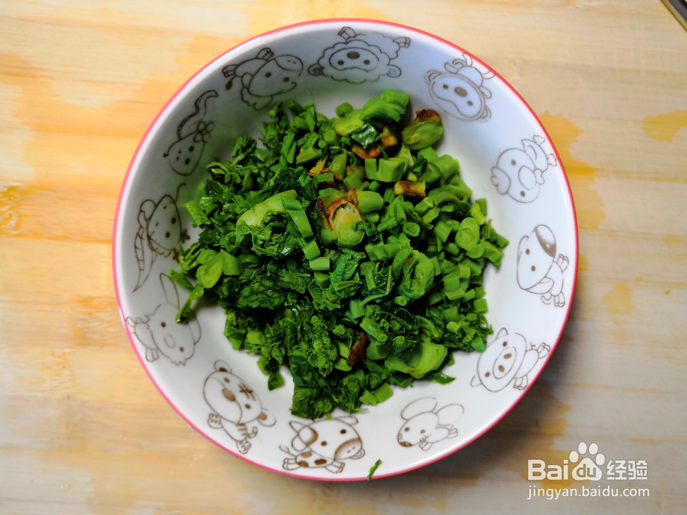 细腻美味的香椿芽炒鸡蛋