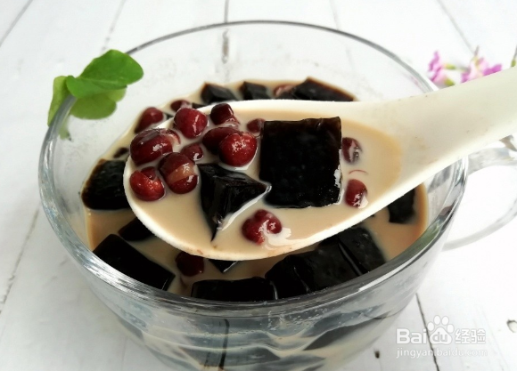 蜜豆龟苓膏的家常做法