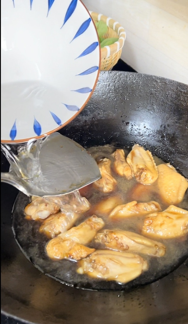 入味脱骨红烧鸡翅