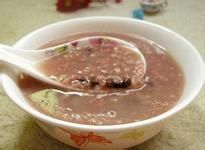 红豆凤梨穗桂圆干营养粥做法