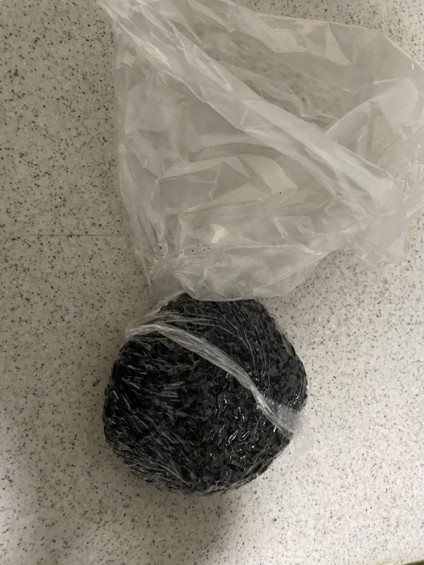 轻食三文鱼白芦笋墨鱼汁米饭