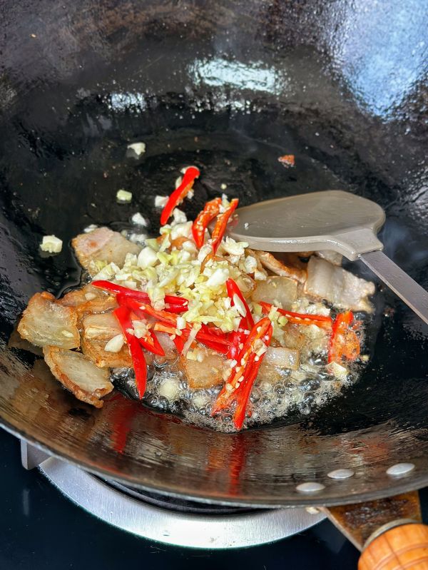 五花肉豆豉炒苦瓜