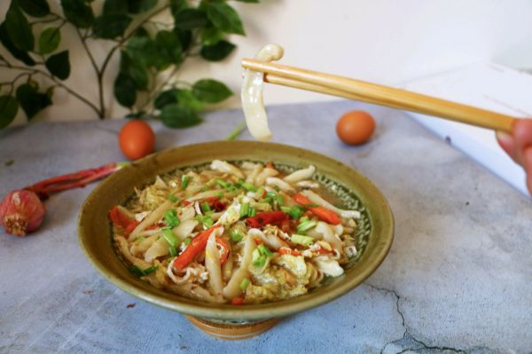 清淡养胃蛋花刀削面