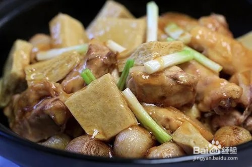 冻豆腐炖三黄鸡