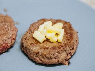 山药牛肉汉堡怎么做？