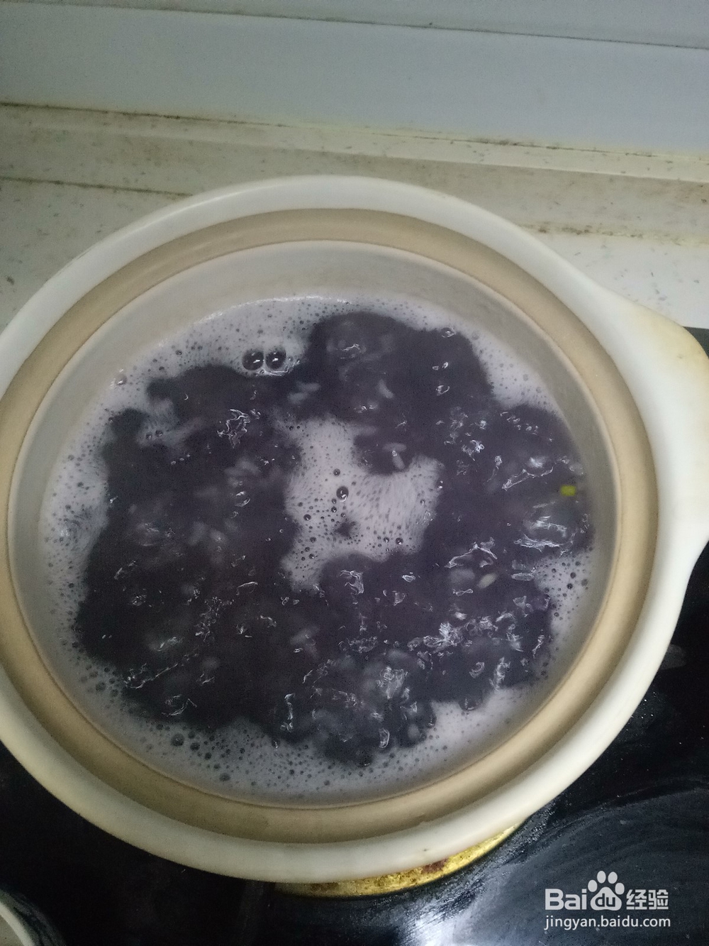 砂锅紫薯绿豆粥