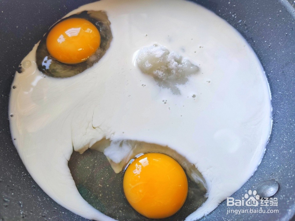 外酥里嫩，层次分明懒人蛋黄酥新做法。