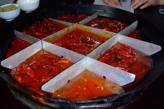 中医治痛风：[158]中年男人爱吃火锅易发痛风