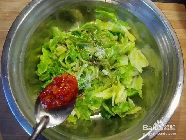 凉拌手撕卷心菜