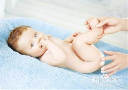 如何正确辨别热疹(痱子)与湿疹