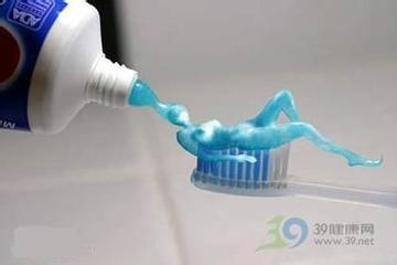 春夏季预防蚊虫叮咬 止痒消肿 小窍门