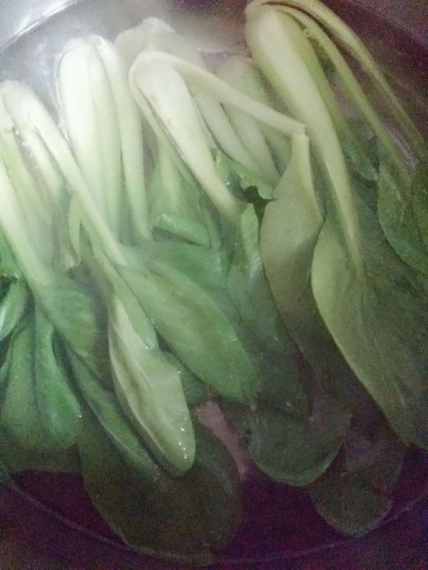 油菜香菇烧丸子