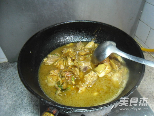 黄焖栗子鸡的做法