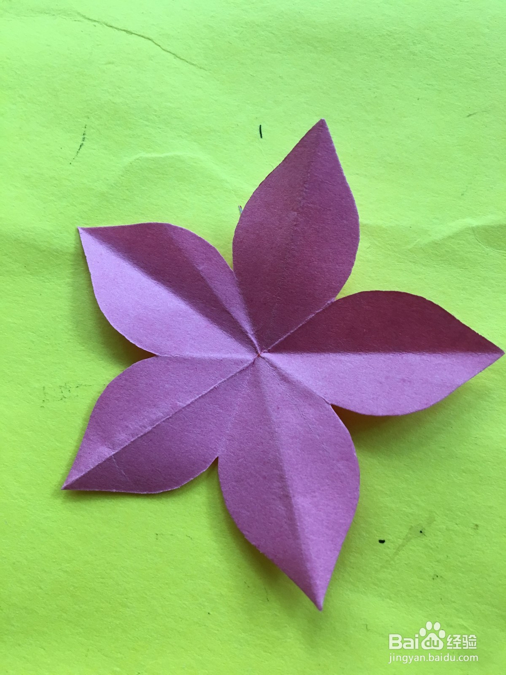 幼儿剪纸拼图：花