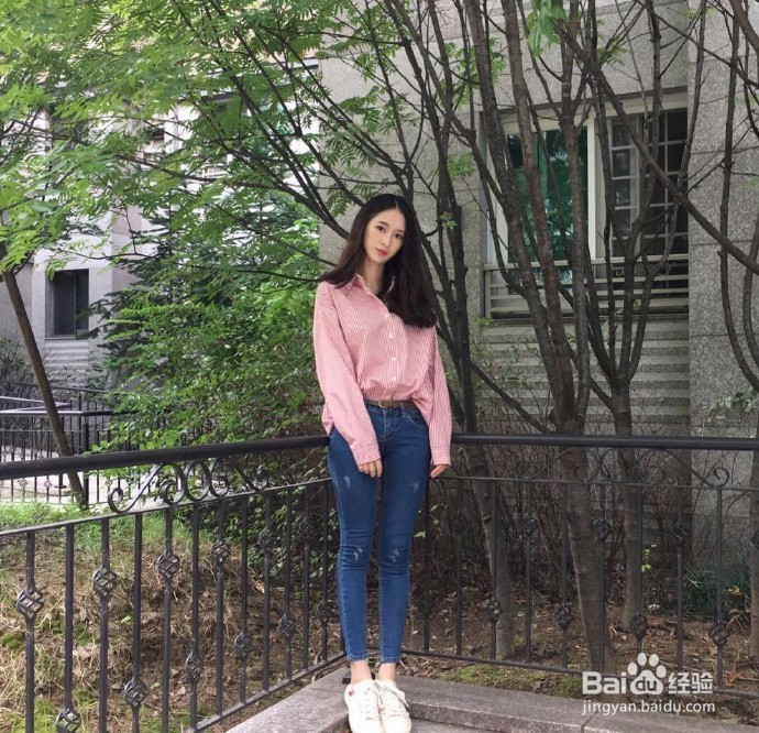 软妹子秋季的的清新搭配。