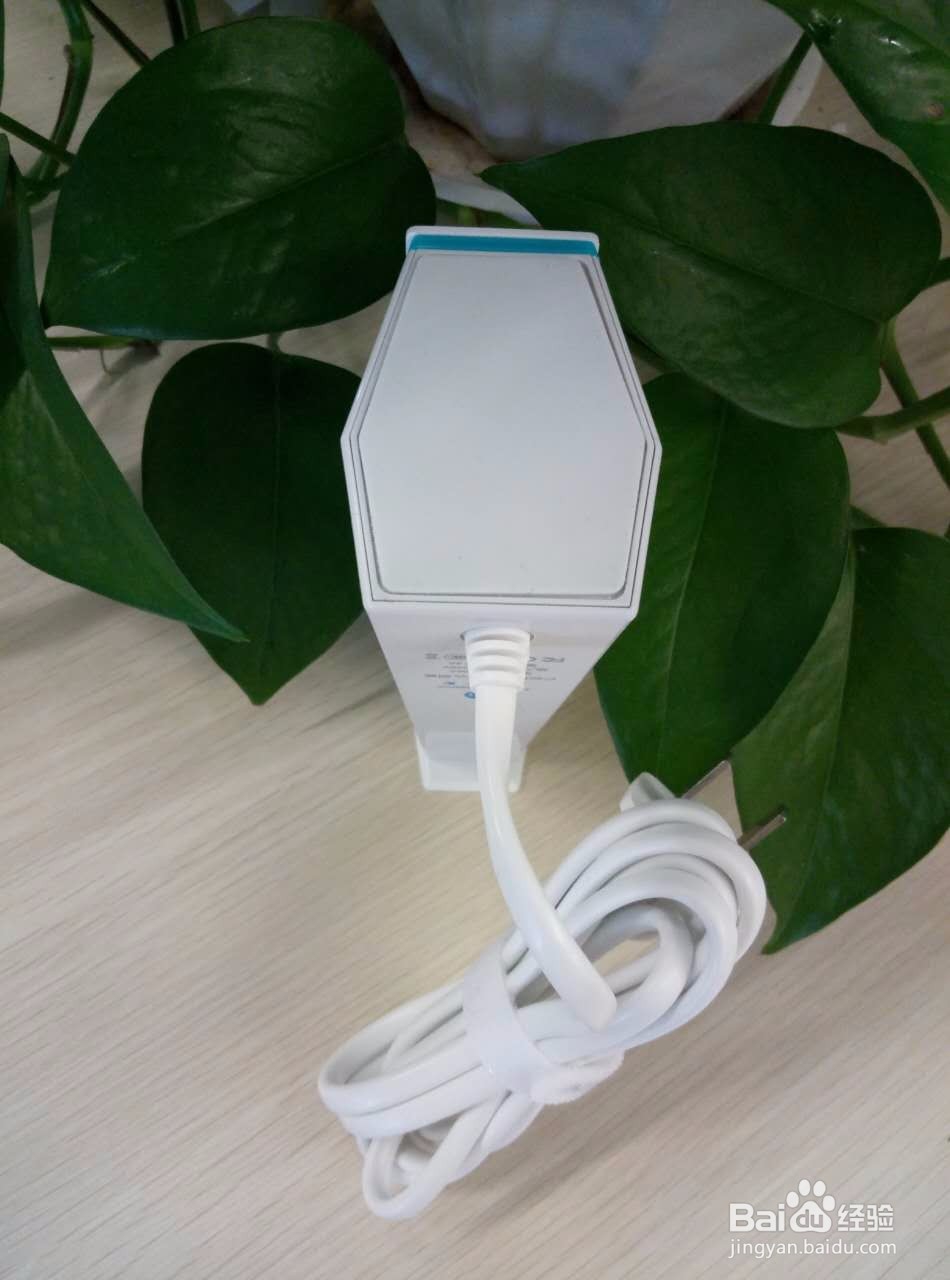 集合式充电小能手：明能灯塔充电器评测