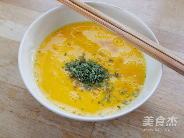 三文鱼炒鸡蛋三明治