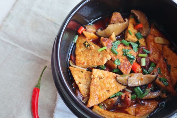 家常香辣豆腐煲
