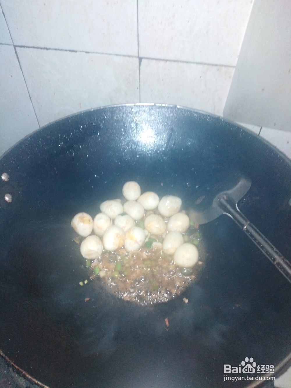 鹌鹑蛋如何炒虾皮？