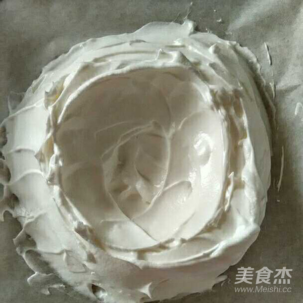 草莓季蛋白霜草莓蛋糕