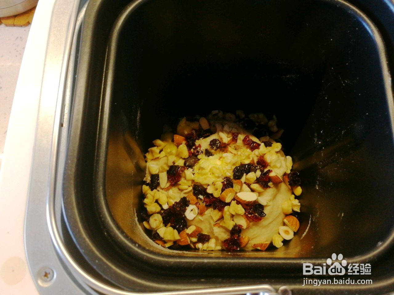 蔓越莓核桃全麦软欧包的做法