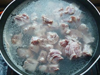 如何做海带排骨汤