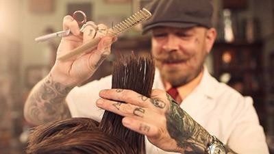 男性帅气大背头怎么弄?