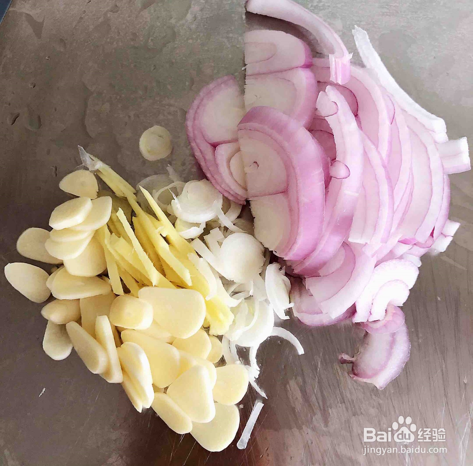 家常青椒炒鸡胗