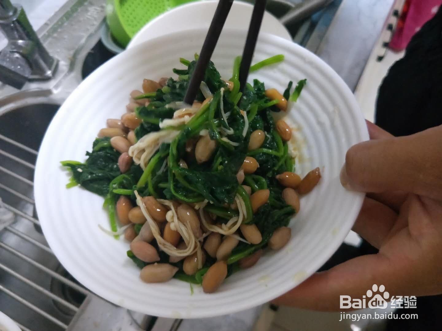 凉拌菠菜的制作方式