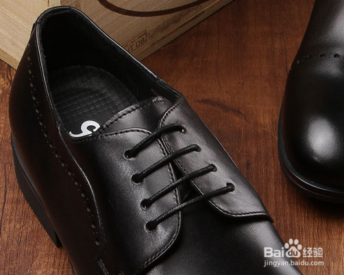 如何挑选皮鞋