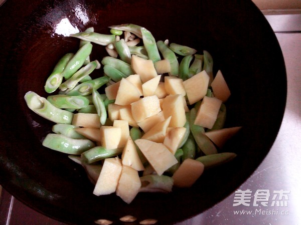 双豆火腿丁的做法