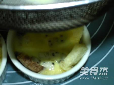 火龙果吐司蛋挞