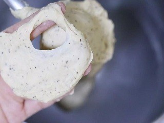 红茶奶香吐司怎么做？