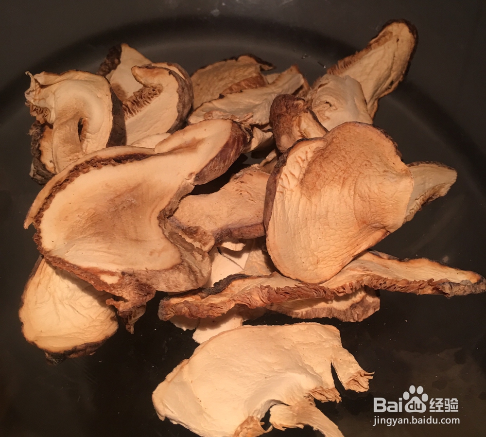 奶奶教你做松茸鸡汤