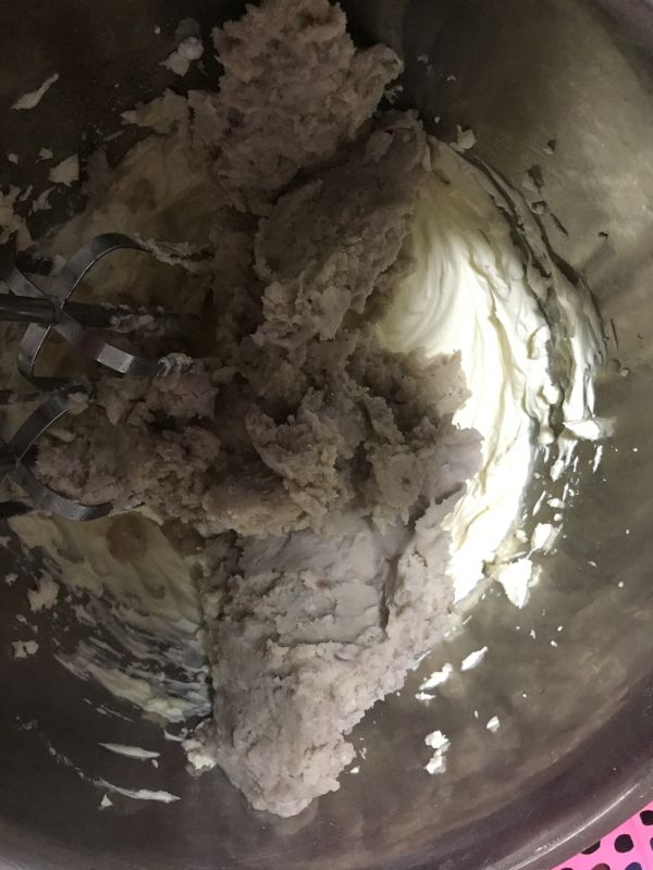 夹心芋头奶油蛋糕