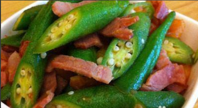 黄秋葵炒培根的做法