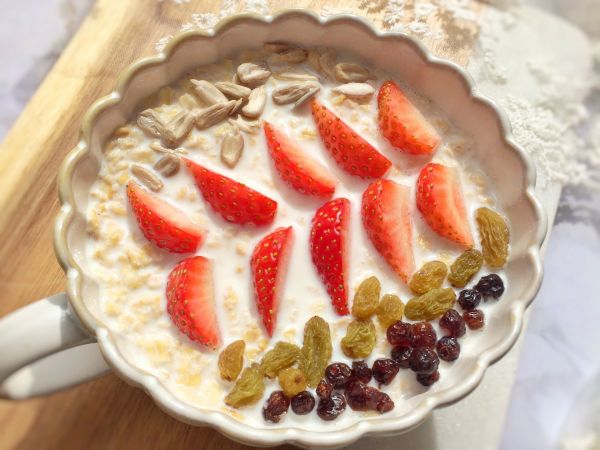 水果燕麦牛奶#10分钟早餐大挑战#