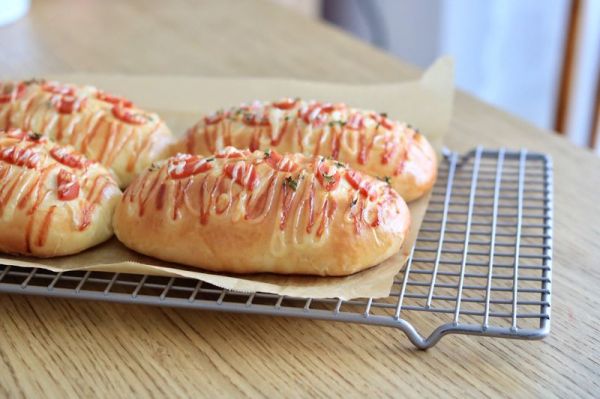 火腿沙拉早餐面包