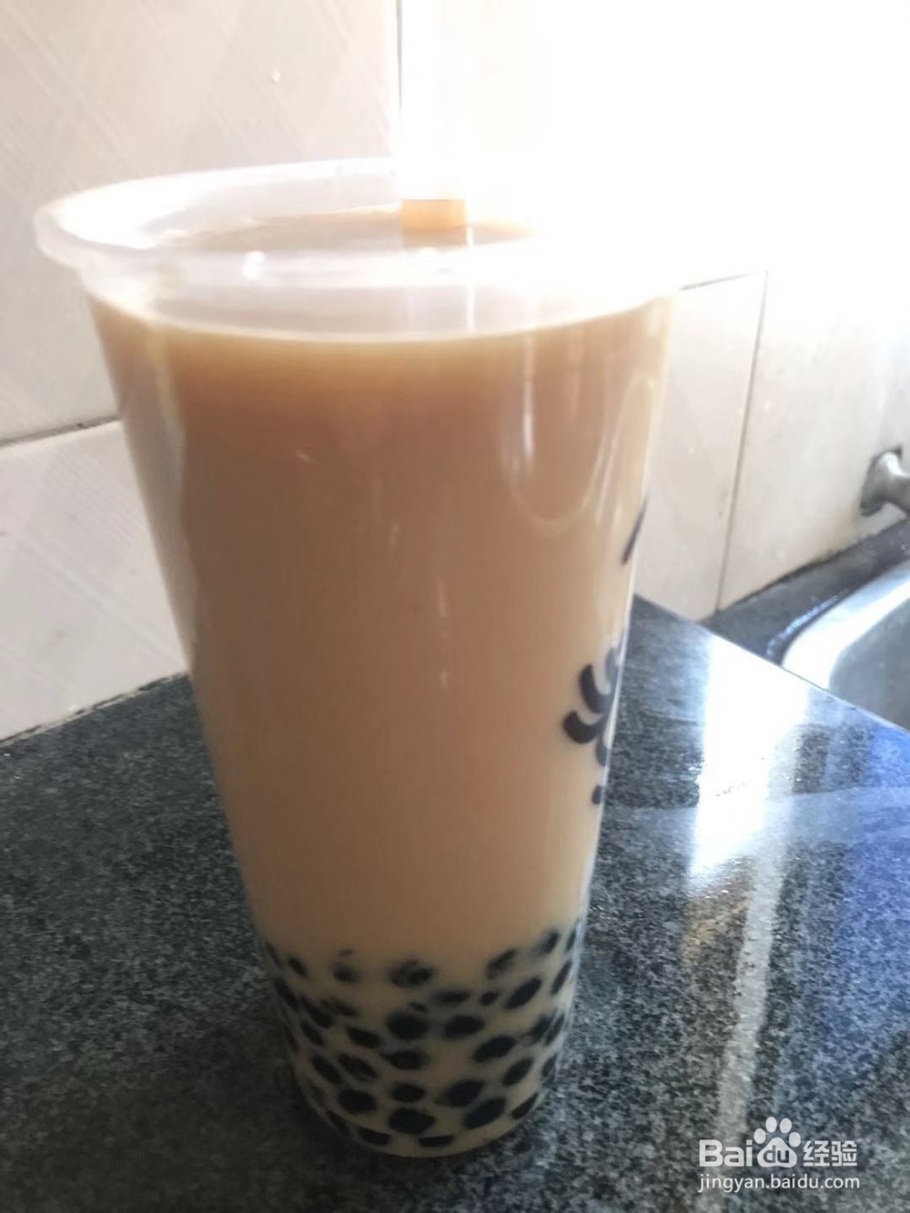 自制一杯焦糖珍珠奶茶