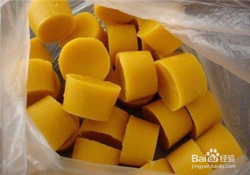 冬季如何防止嘴唇干裂 冬季嘴唇干裂防护有方法