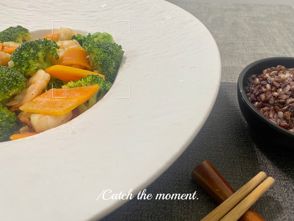 蒜蓉西兰花炒虾仁