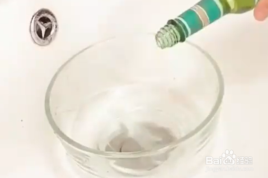 怎么清理卫生间便池黄垢