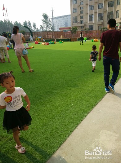 宝宝不去幼儿园怎么办