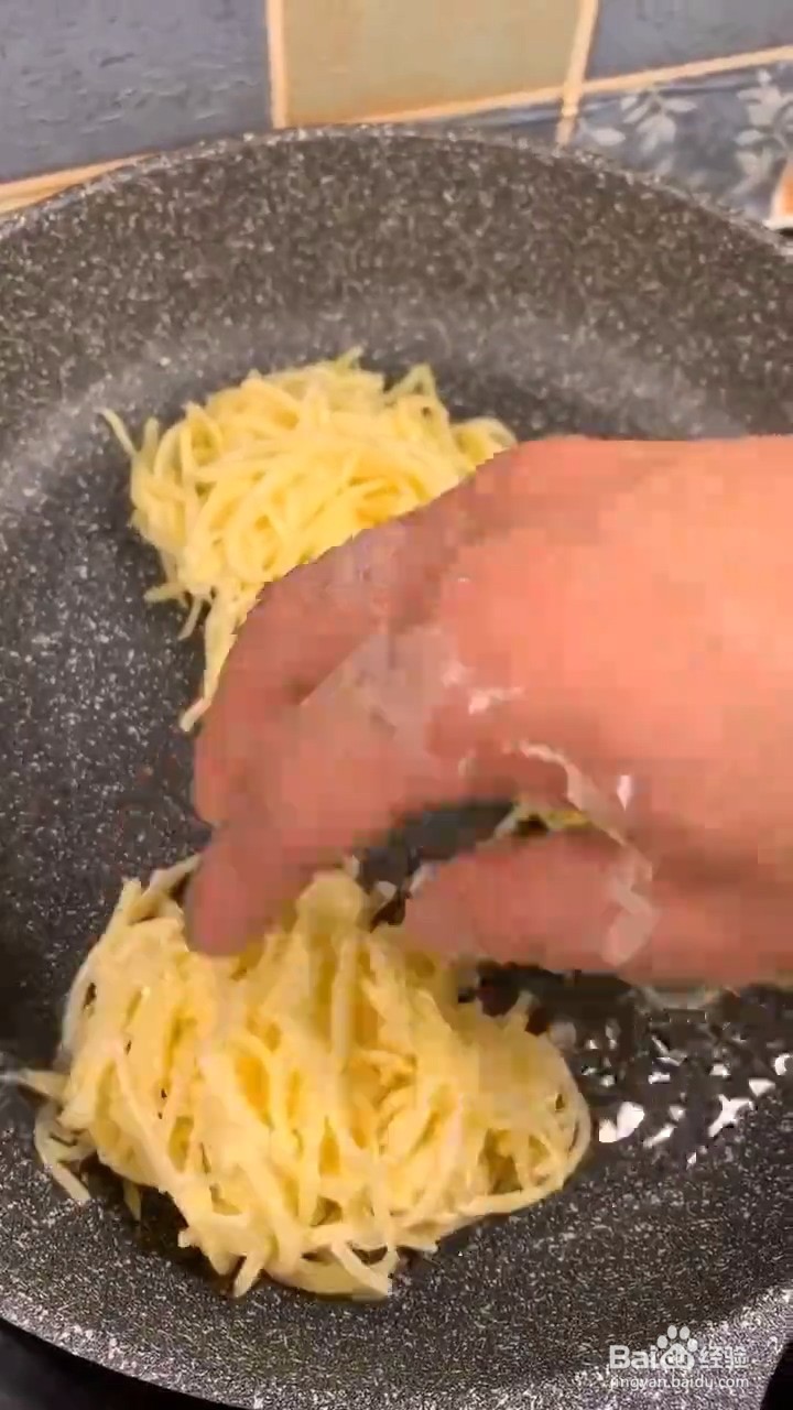 土豆丝鸡蛋饼如何自制才好吃？