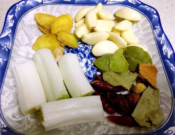 为什么我做红烧鸡块的鸡肉怎么都煮不烂