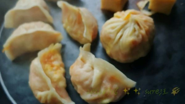 胡萝卜葱蛋花饺