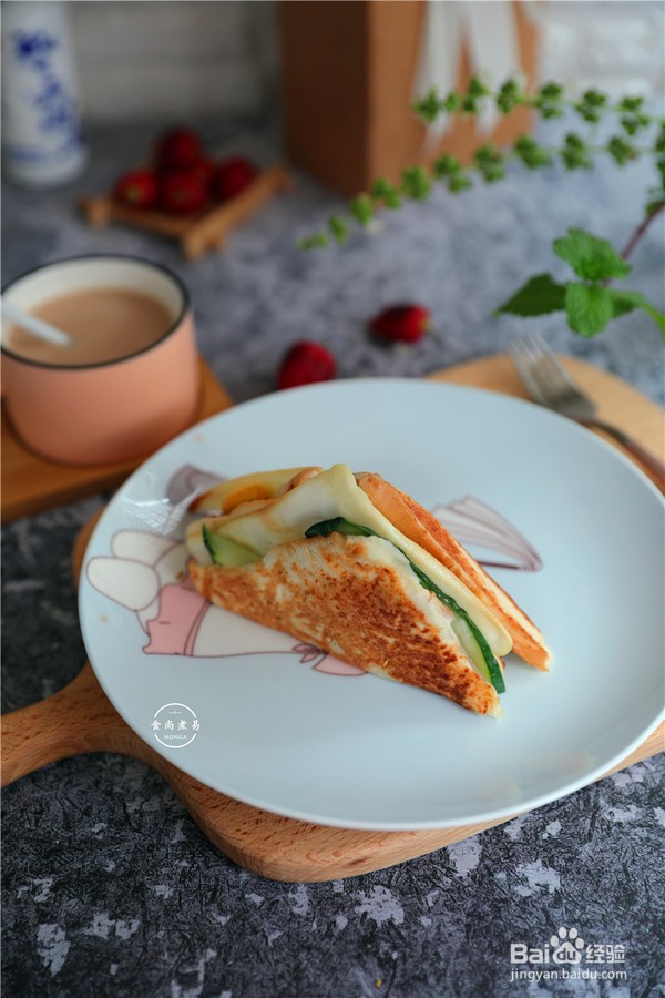 午餐怎么做肉鸡蛋黄瓜三明治