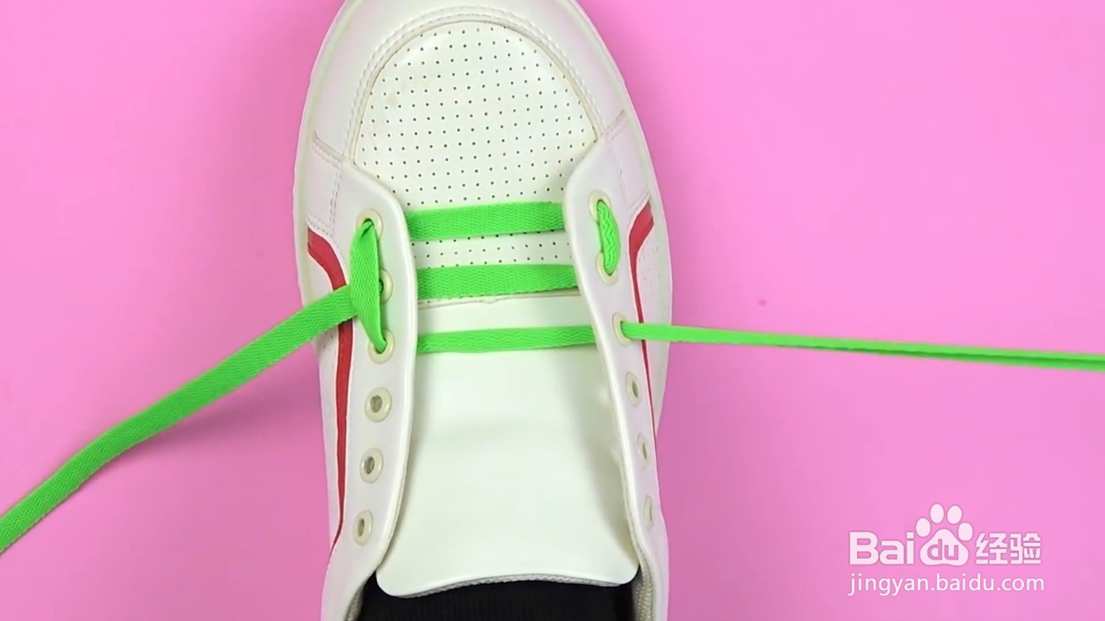 侧面蝴蝶结鞋带这么系，开创新潮流!